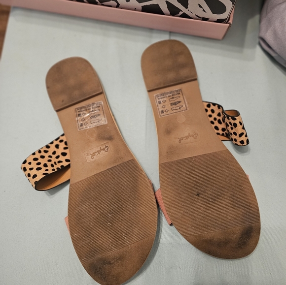 Sandals - Picture 4 of 5